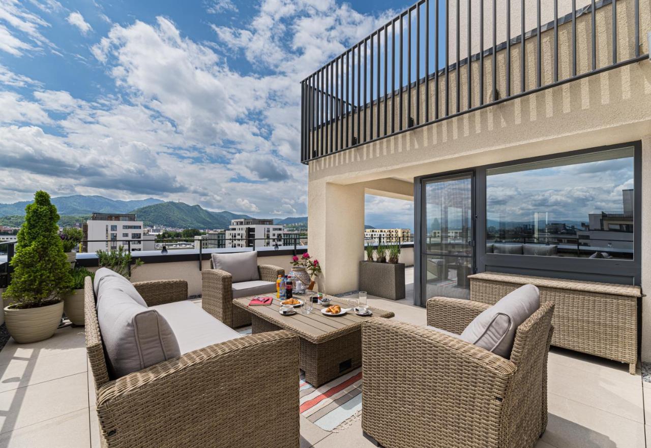 Mk Apartments Brasov Bagian luar foto
