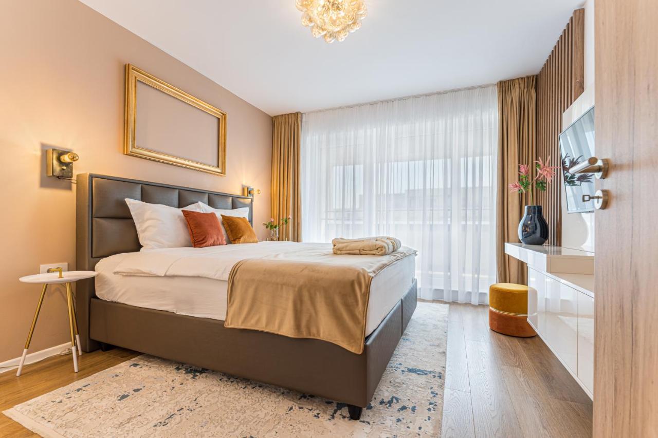 Mk Apartments Brasov Bagian luar foto