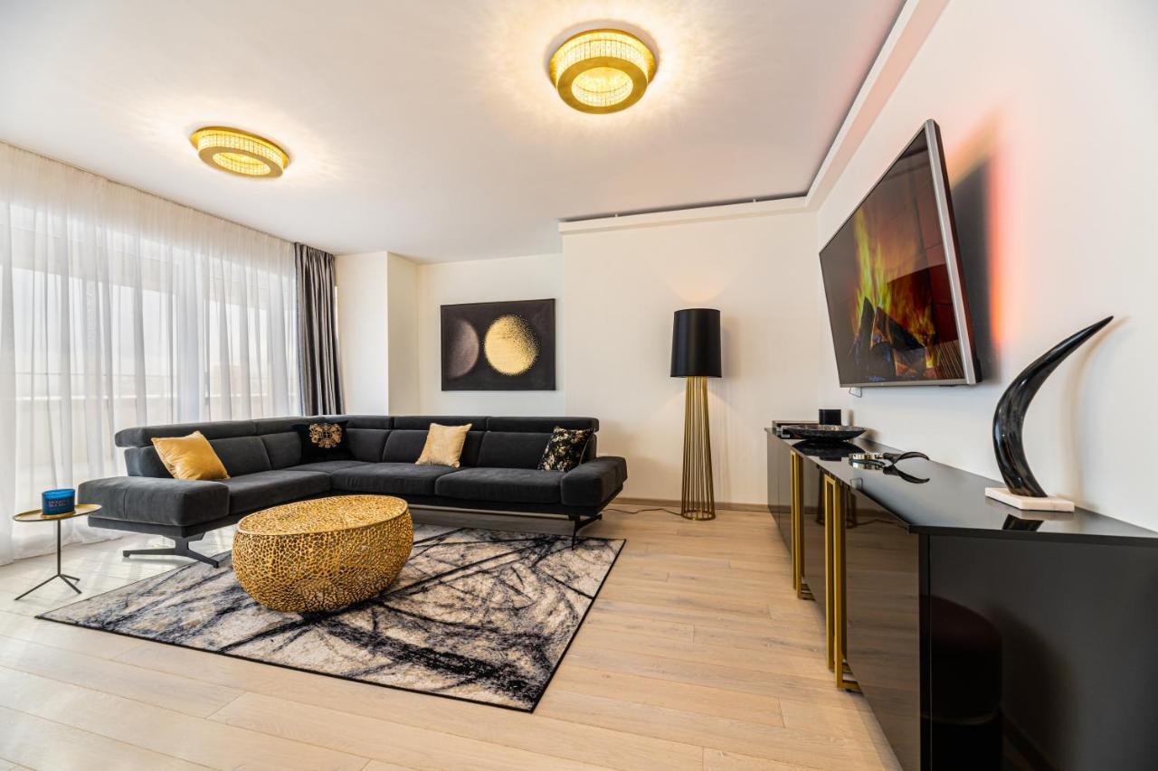 Mk Apartments Brasov Bagian luar foto