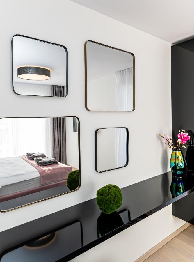 Mk Apartments Brasov Bagian luar foto
