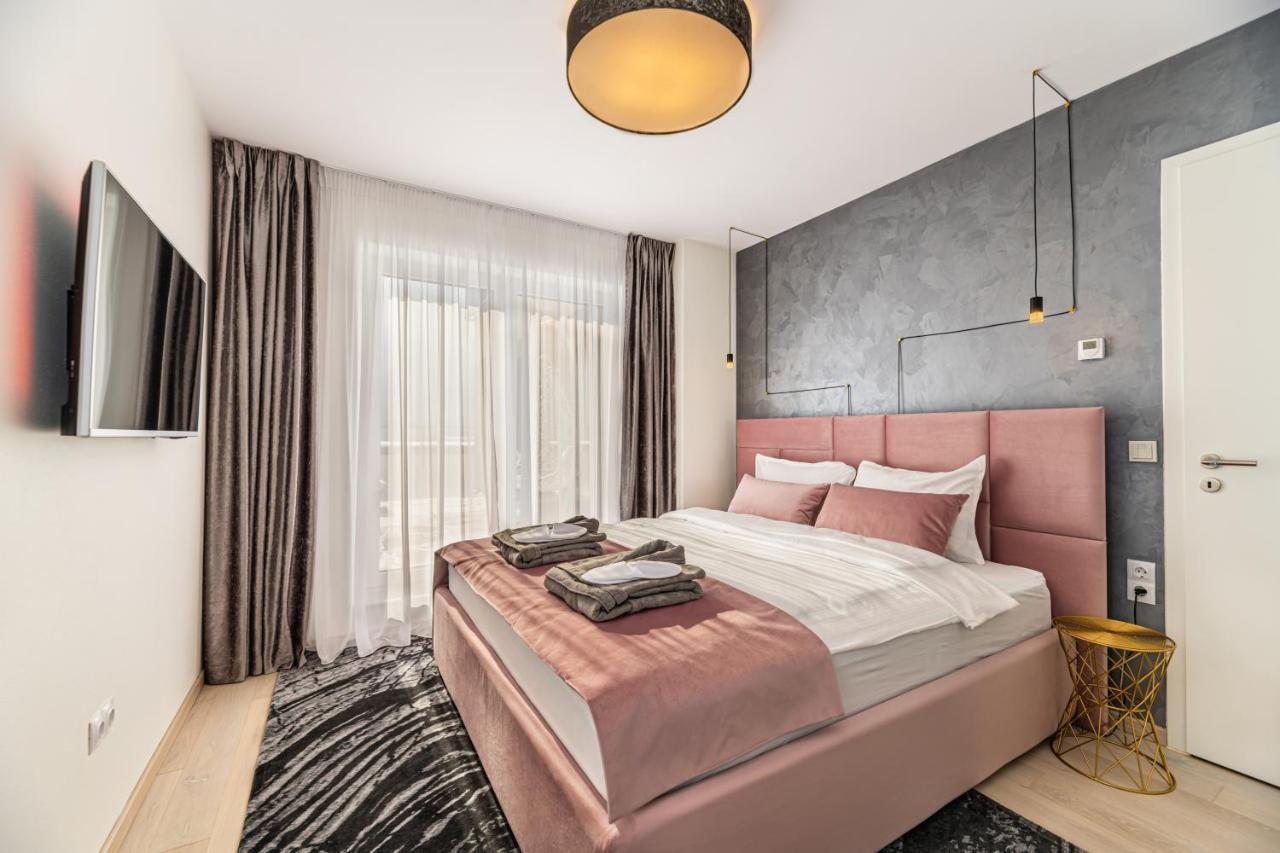Mk Apartments Brasov Bagian luar foto
