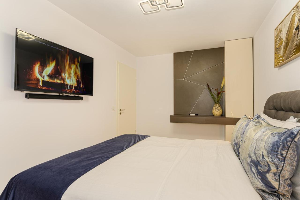 Mk Apartments Brasov Bagian luar foto
